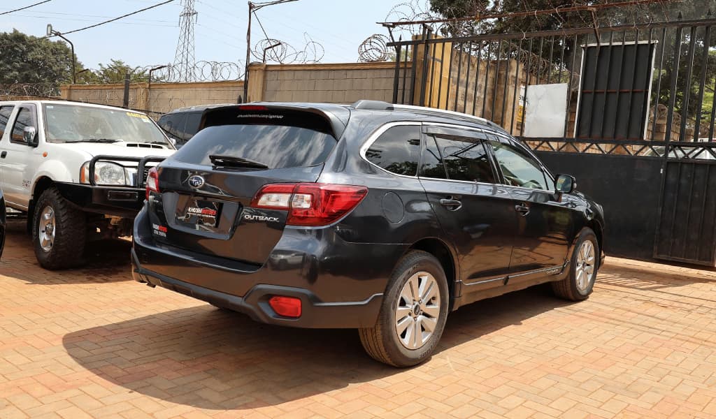 2015 Subaru Legacy Outback Base Grade image-23