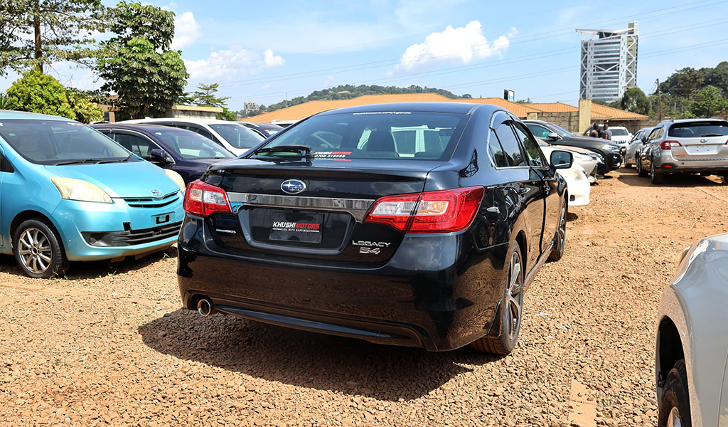 2015 Subaru Legacy B4 image-11