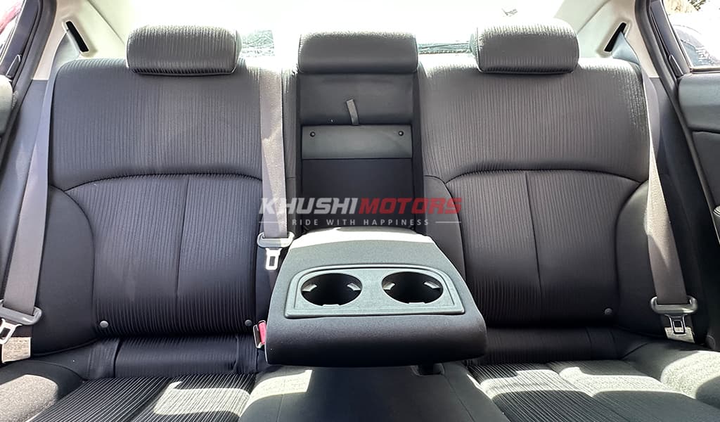 2010 Subaru Legacy B4 image-10