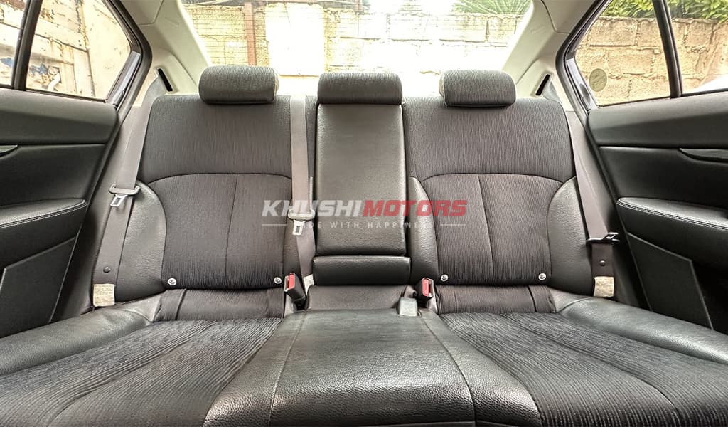 2009 Subaru Legacy B4 image-10
