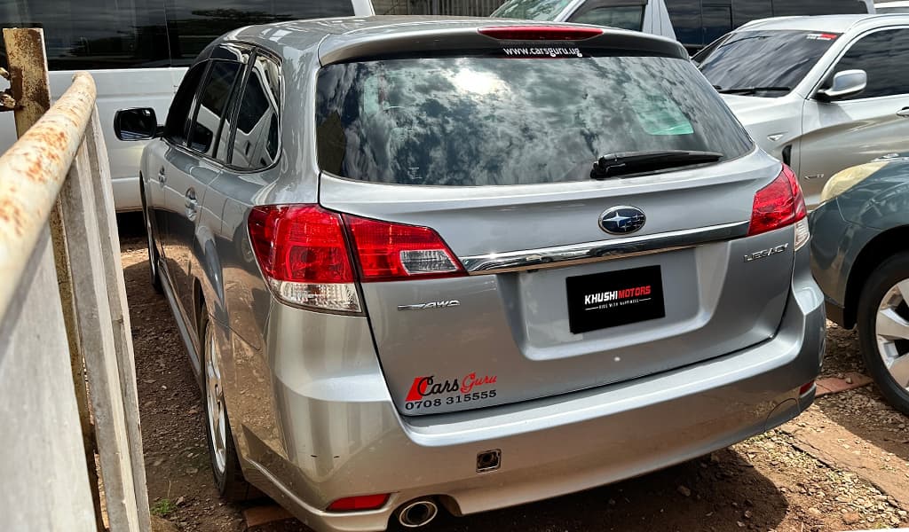 2009 Subaru Legacy 2.5I /S-package image-6