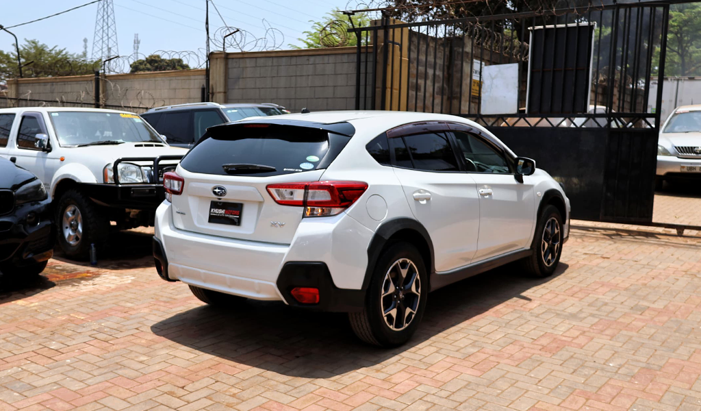 2017 Subaru ImprezaXV L Eyesight image-11