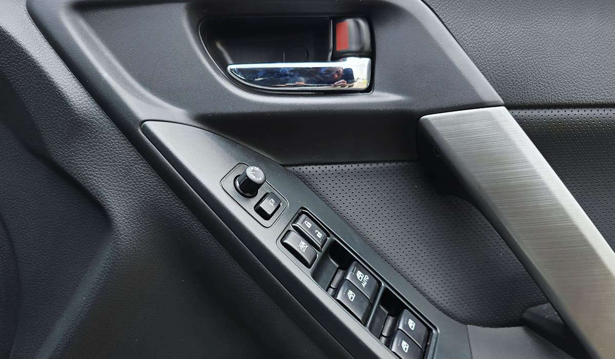 2012 Subaru Forester Xt 2.0XT Eyesight image-11