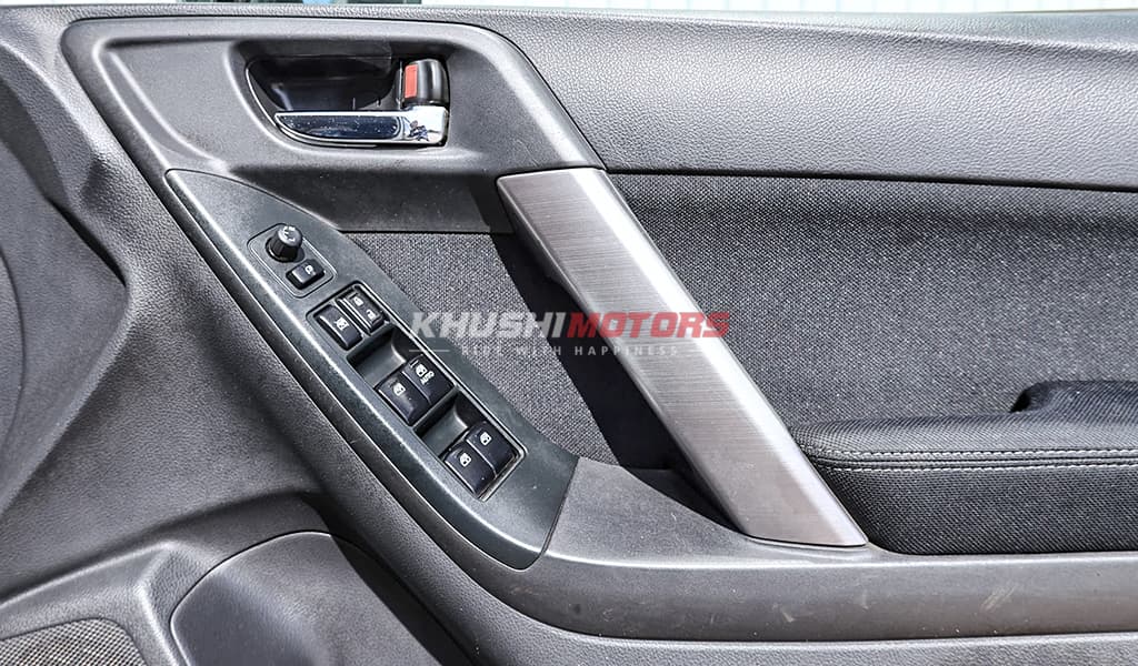 2015 Subaru Forester image-18
