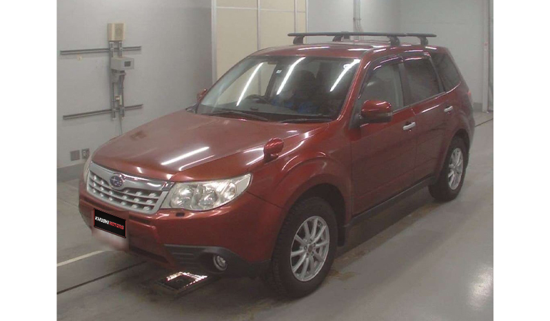 2011 Subaru Forester image-10
