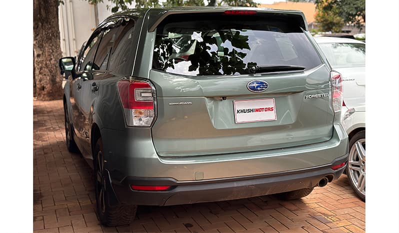 2015 Subaru Forester image-14