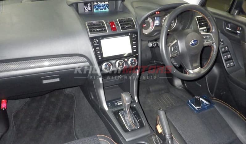 2015 Subaru Forester image-2