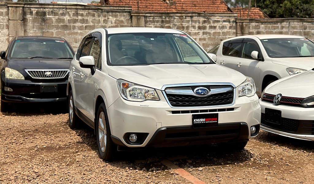 2015 Subaru Forester image-1