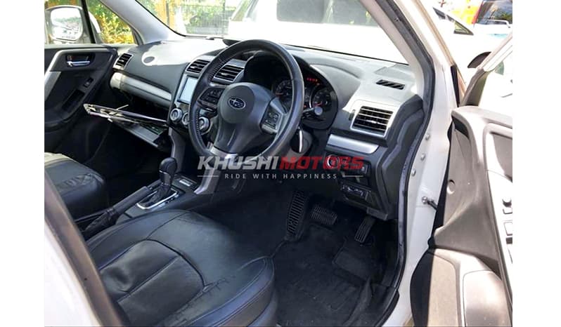 2015 Subaru Forester image-3