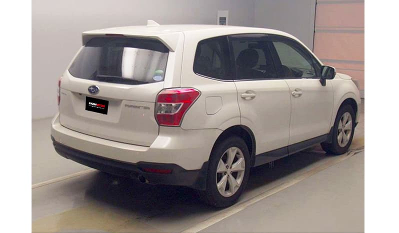 2015 Subaru Forester image-5