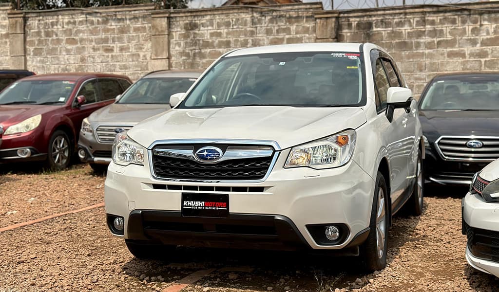 2015 Subaru Forester image-10