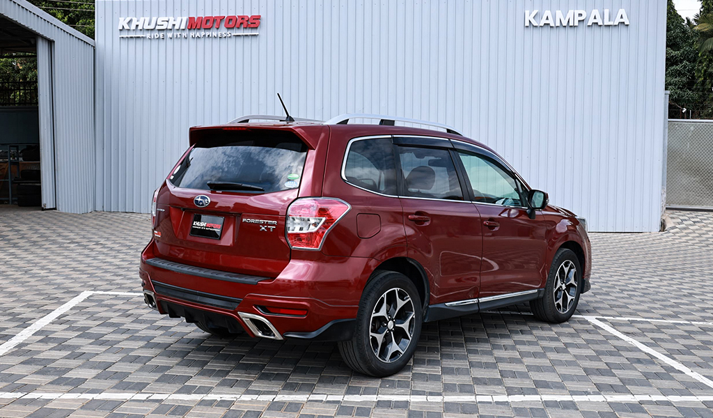 2012 Subaru Forester image-11