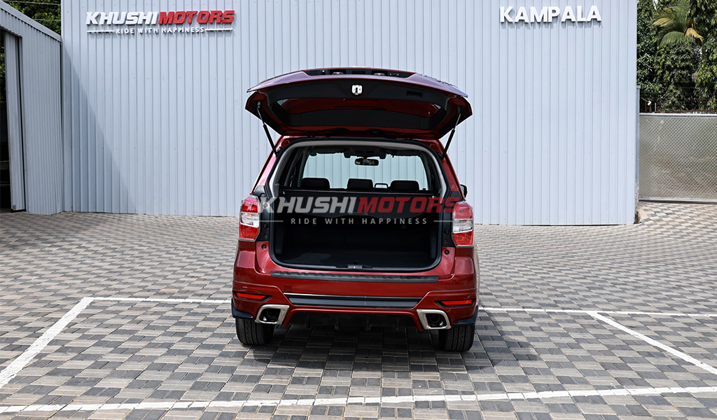 2012 Subaru Forester image-16