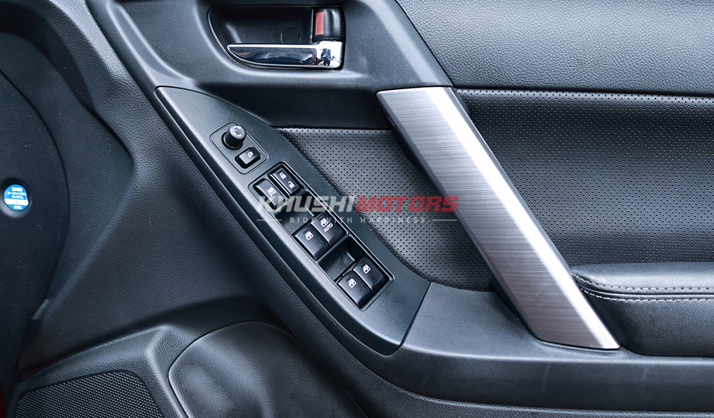 2012 Subaru Forester image-17