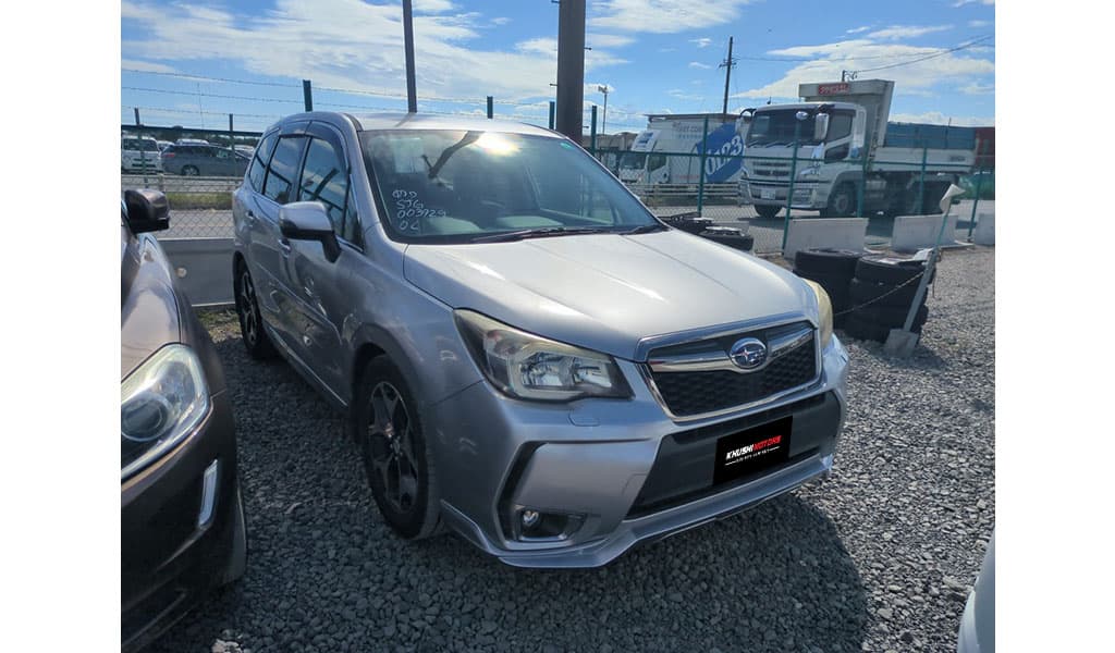 2013 Subaru Forester 2.0XT Eyesight image-1