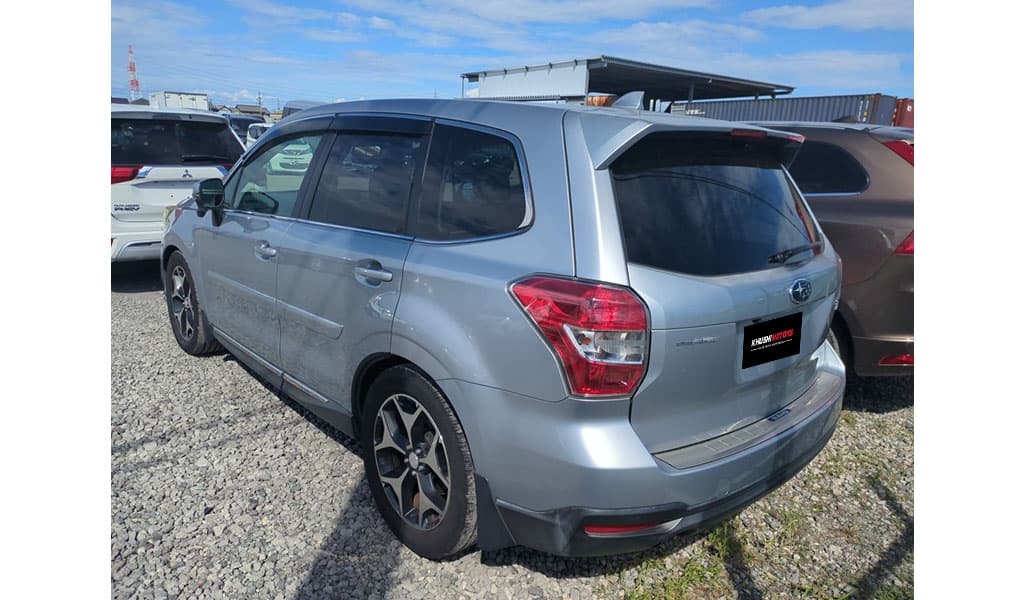 2013 Subaru Forester 2.0XT Eyesight image-3