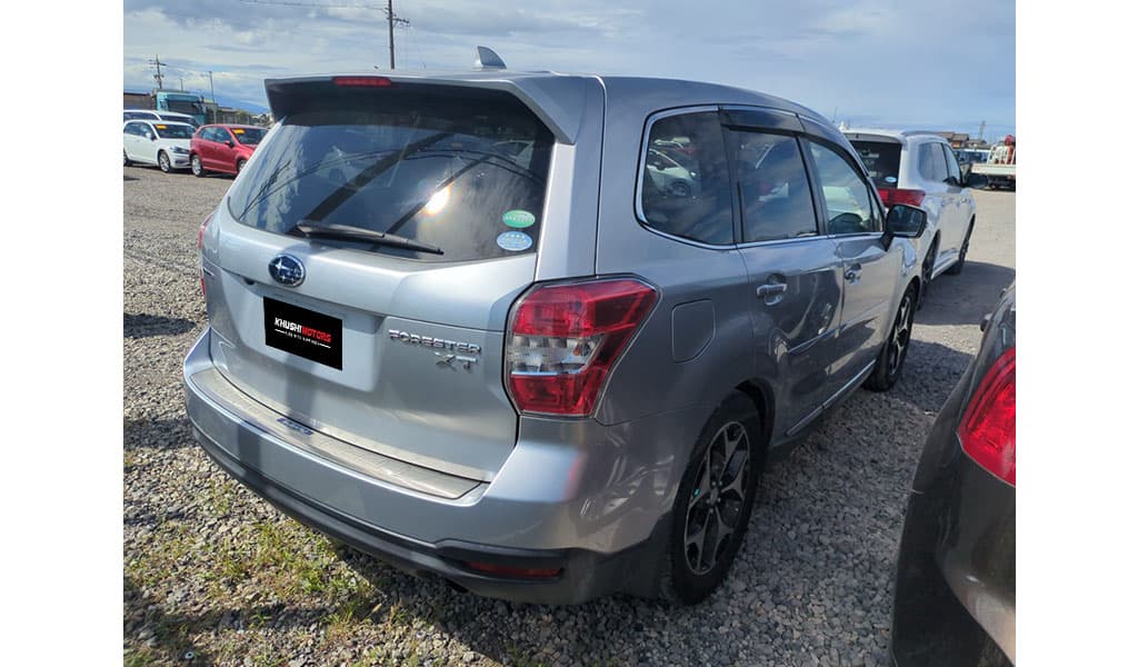 2013 Subaru Forester 2.0XT Eyesight image-4