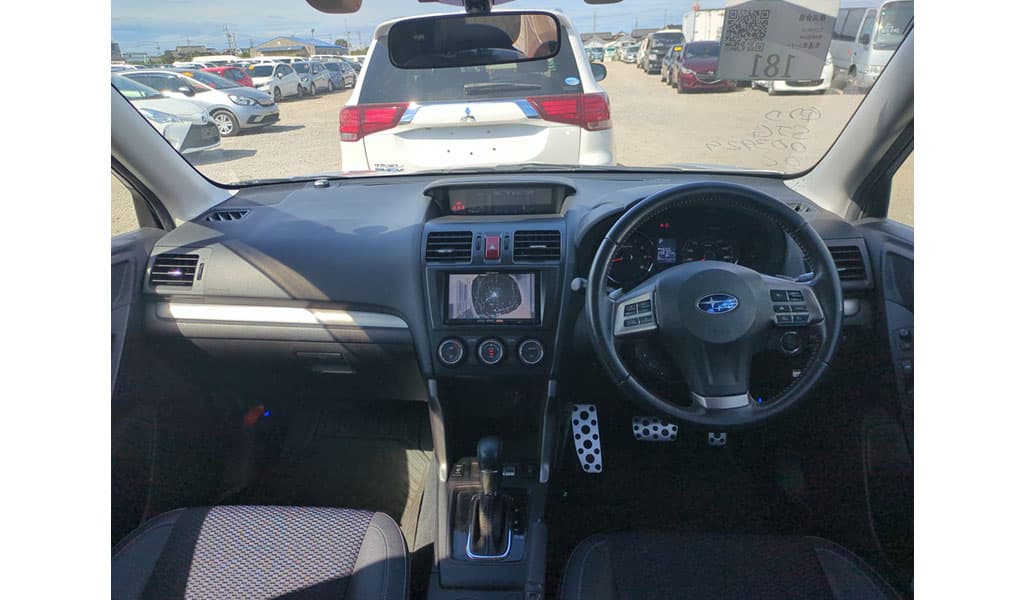 2013 Subaru Forester 2.0XT Eyesight image-5
