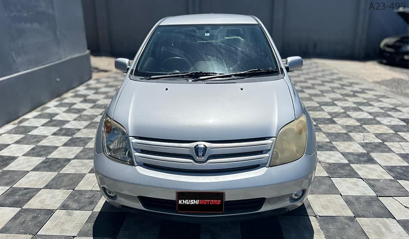 2002 Toyota IST image-1