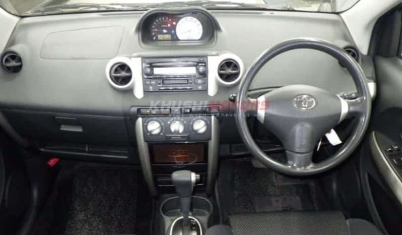 2002 Toyota IST image-4
