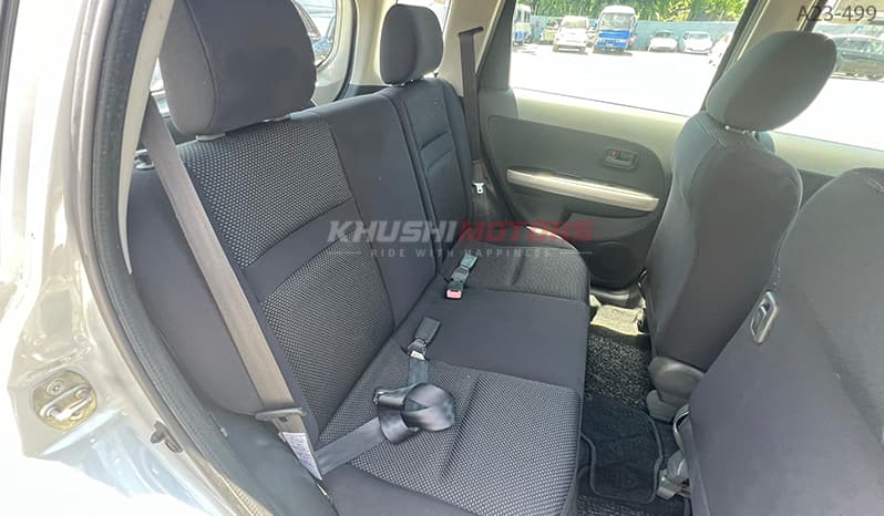 2002 Toyota IST image-16