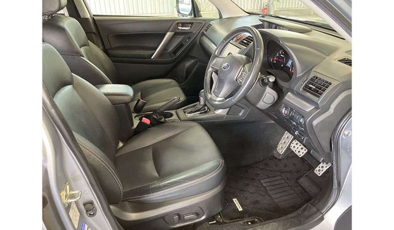 2013 Subaru Forester 2.0XT Eyesight image-4