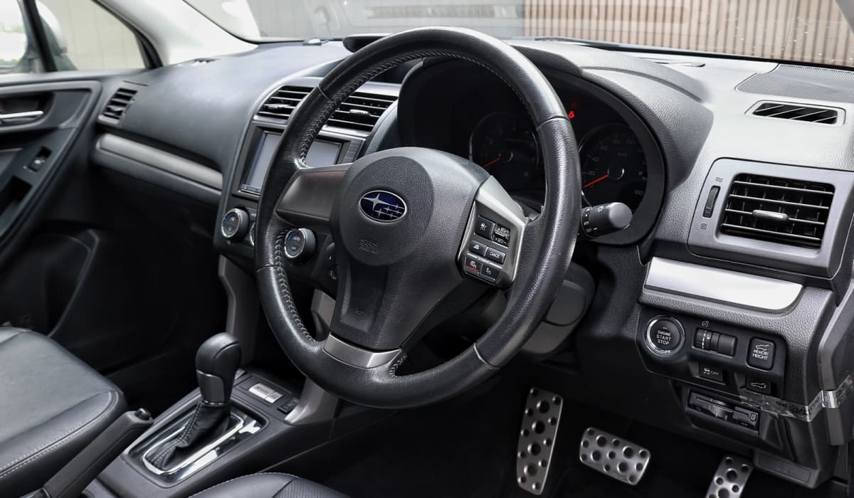 2013 Subaru Forester 2.0XT Eyesight image-10