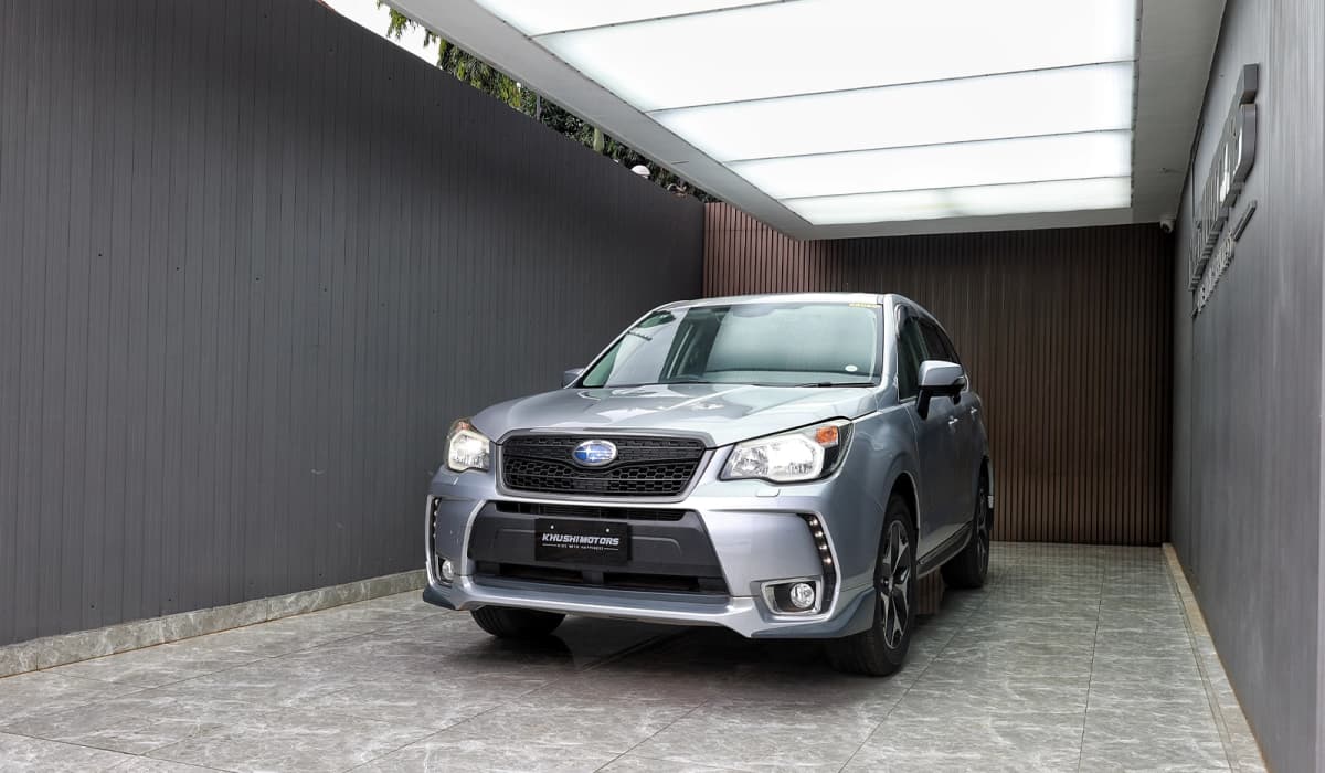 2013 Subaru Forester 2.0XT Eyesight image-13