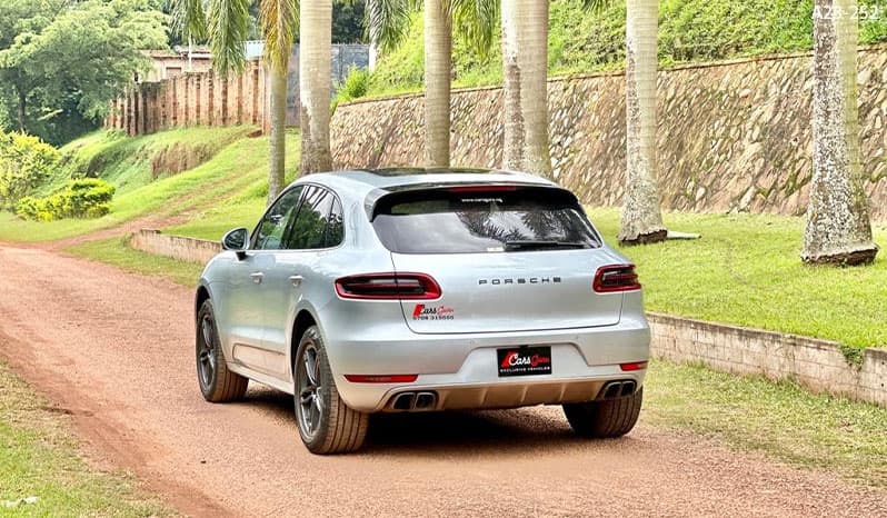 2016 Porsche Macan image-5