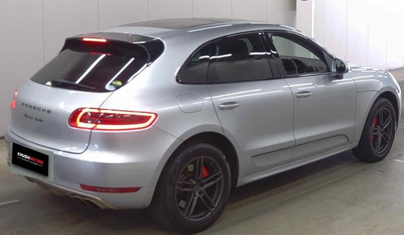 2016 Porsche Macan image-15