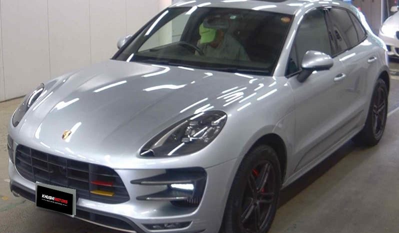 2016 Porsche Macan image-16