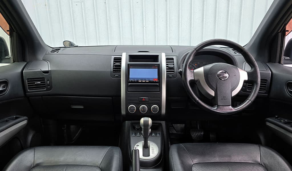 2012 Nissan X Trial 20XT image-11
