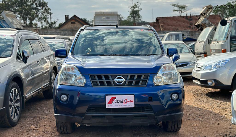 2010 Nissan X Trial image-2