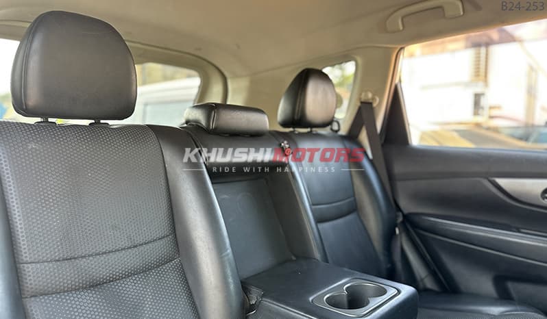 2015 Nissan X Trial image-11