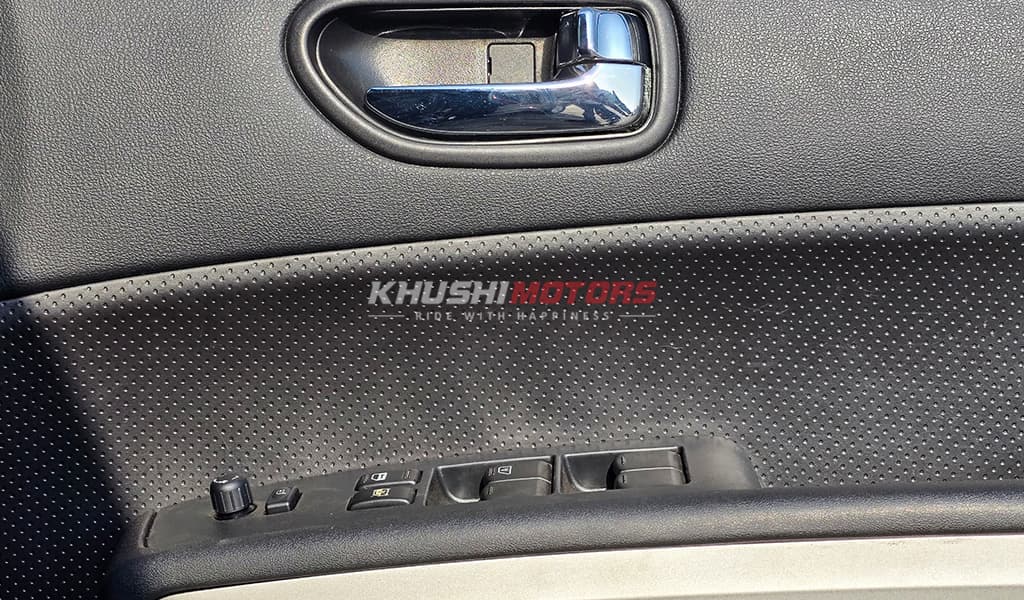 2012 Nissan X Trial image-13