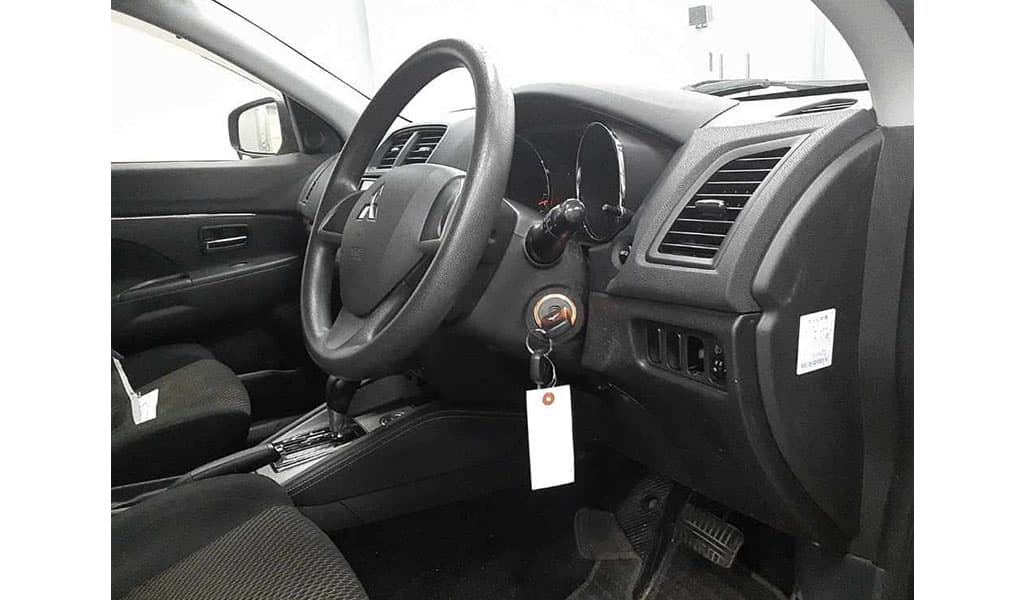 2018 Mitsubishi Rvr image-8