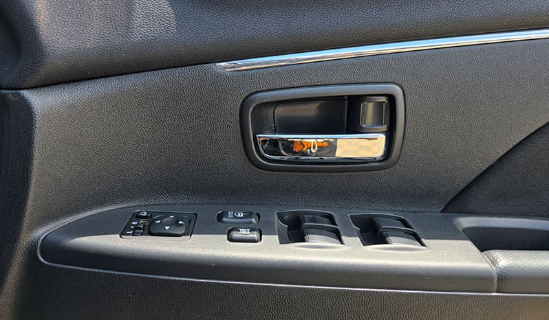2018 Mitsubishi Rvr image-10