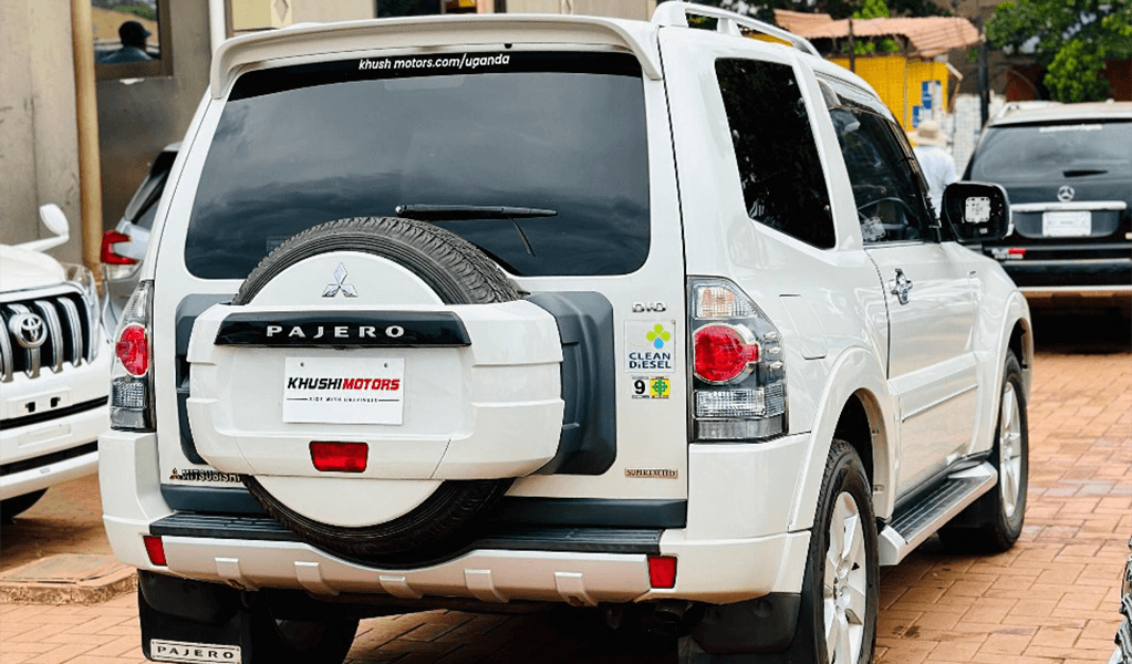 2011 Mitsubishi Pajero Mini image-17