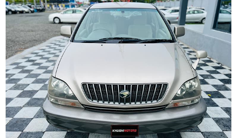 2000 Toyota Harrier image-1