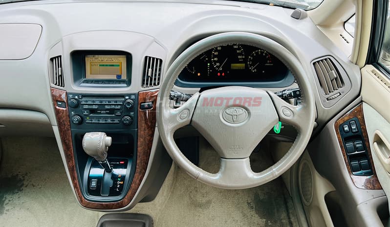 2000 Toyota Harrier image-3