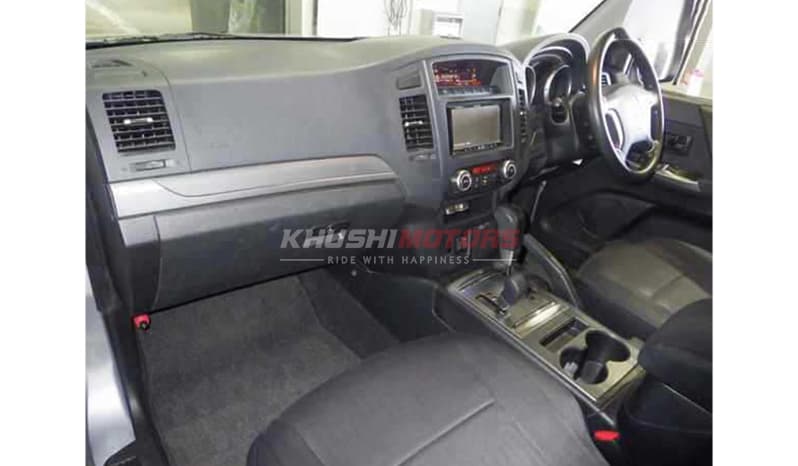 2012 Mitsubishi Pajero Gr Long image-6