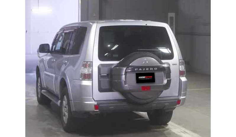 2012 Mitsubishi Pajero Gr Long image-7