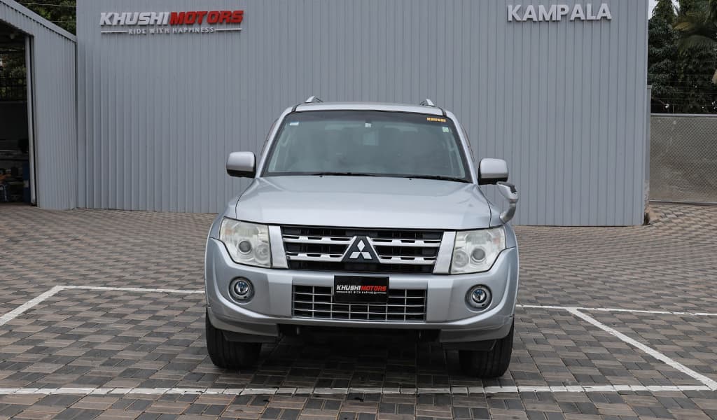 2012 Mitsubishi Pajero Gr Long image-9