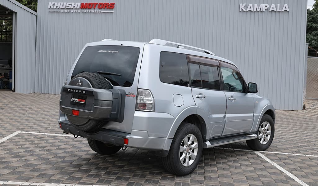 2012 Mitsubishi Pajero Gr Long image-12