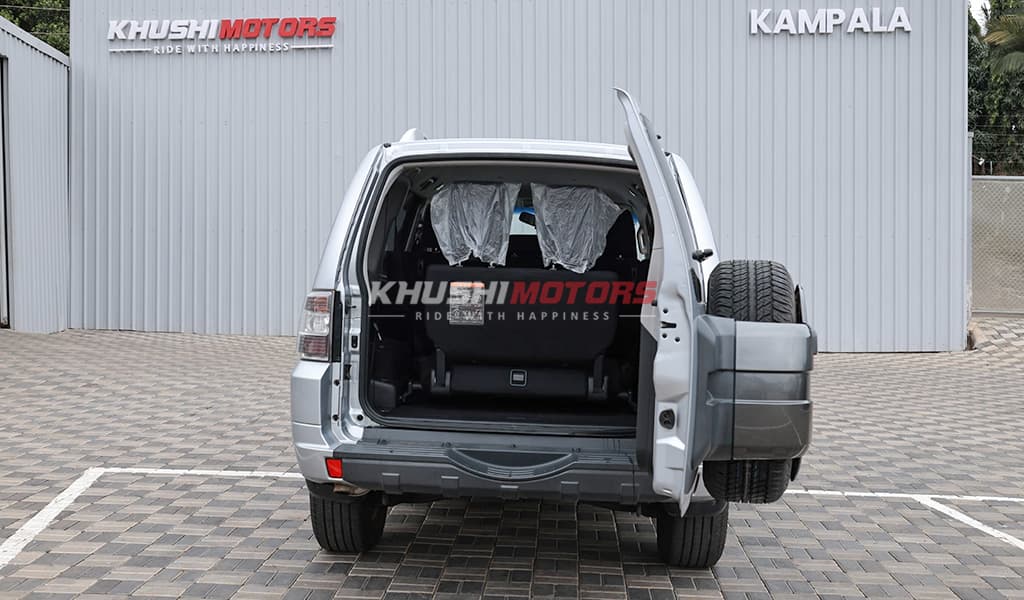 2012 Mitsubishi Pajero Gr Long image-17