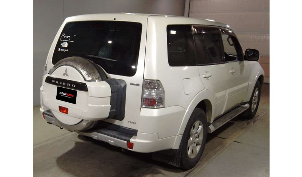 2012 Mitsubishi Pajero Long Exeed image-5