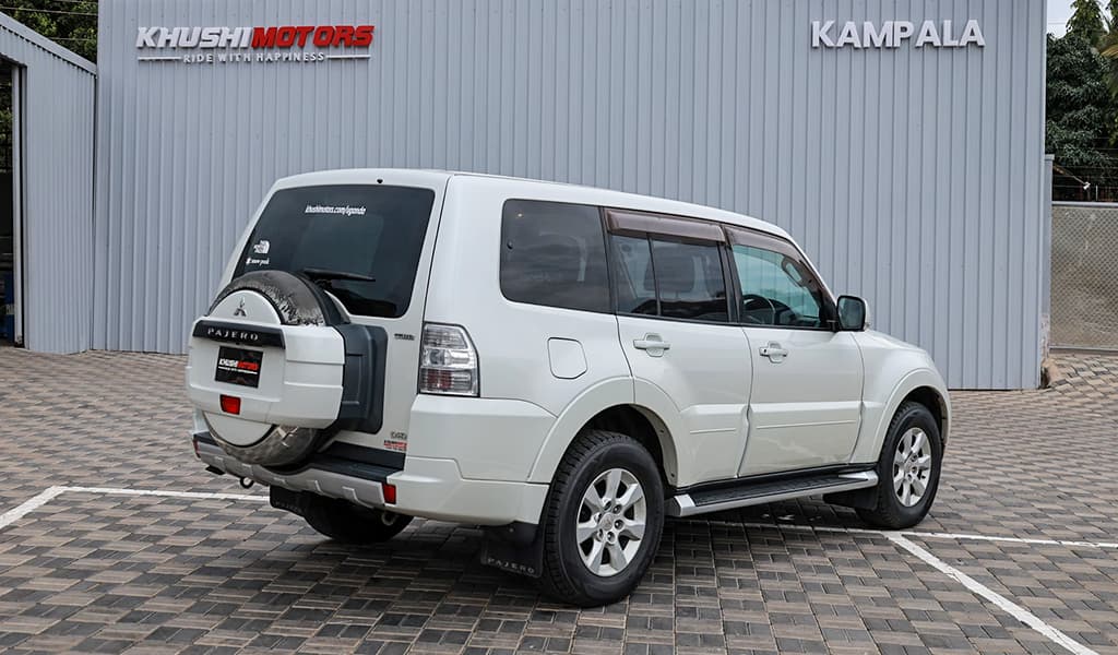 2012 Mitsubishi Pajero Long Exeed image-11