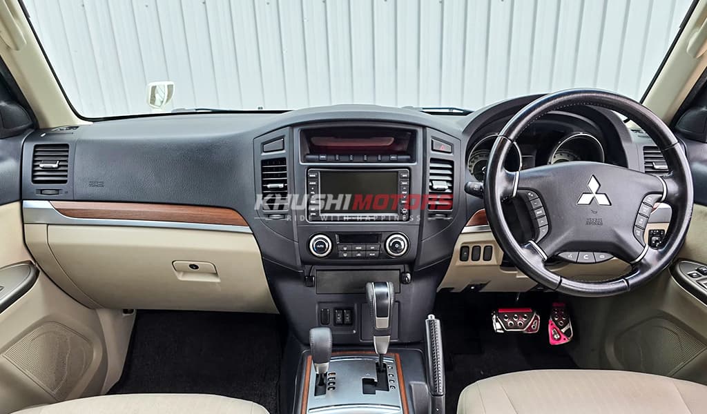 2012 Mitsubishi Pajero Long Exeed image-12