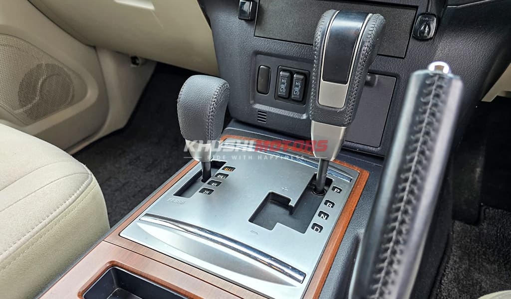 2012 Mitsubishi Pajero Long Exeed image-13