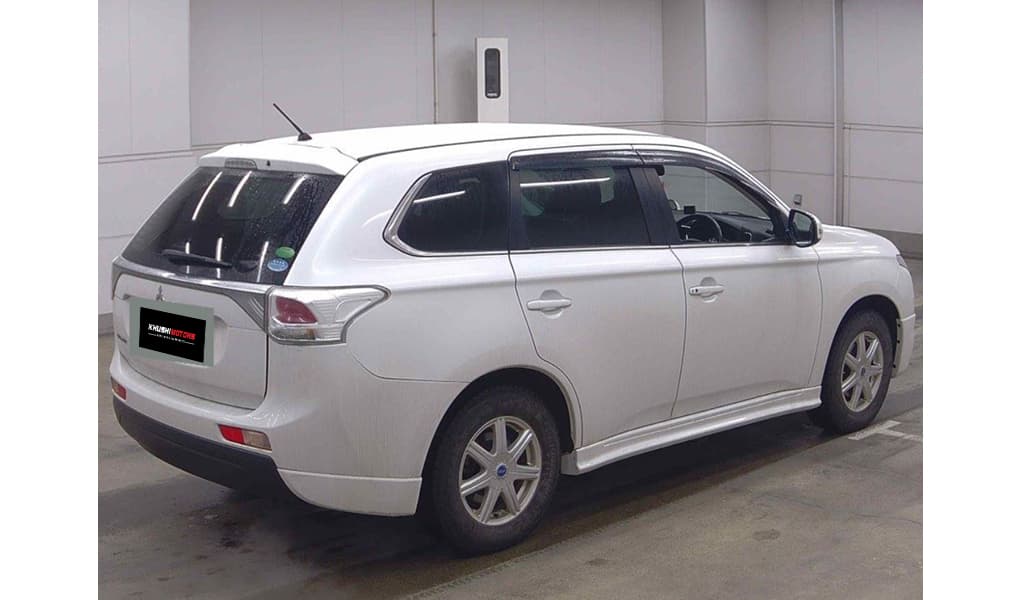 2012 Mitsubishi Outlander image-4